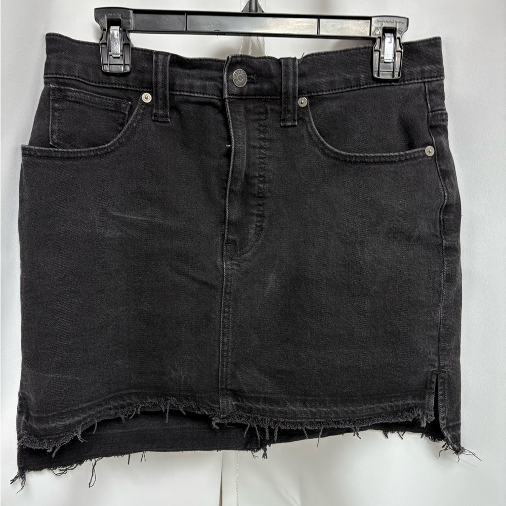 Madewell Black Denim Mini Skirt with Frayed hem. Size 28 waist